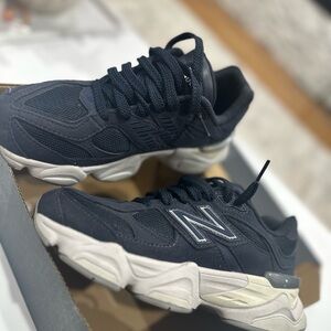 New Balance Navy and Cream Sneakers New balance 9060